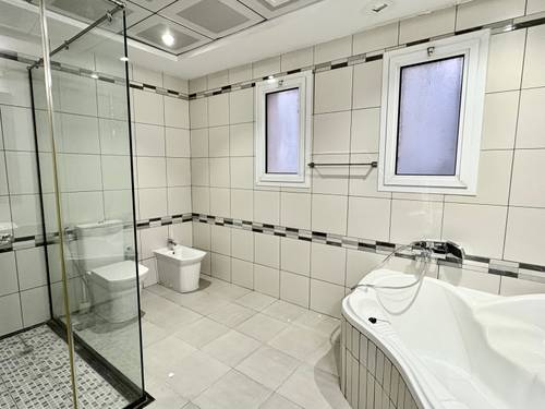 6 Beds Villa photo 24
