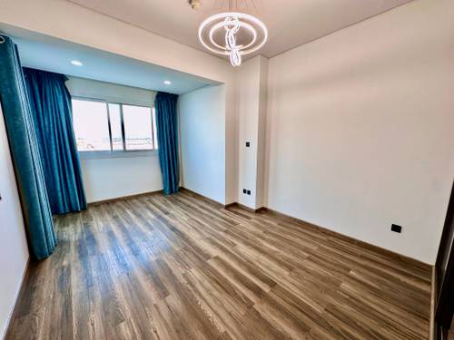 3 Beds Apartment photo 16