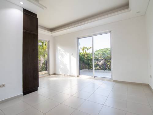 5 Beds Villa photo 14