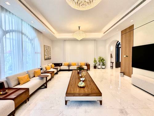 5 Beds Villa photo 16