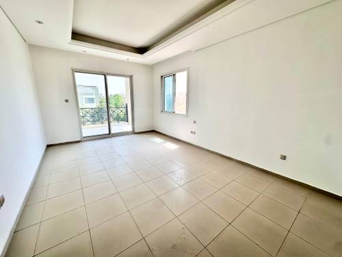 6 Beds Villa photo 11