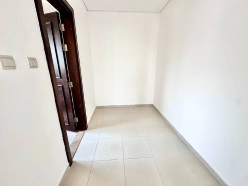6 Beds Villa photo 12