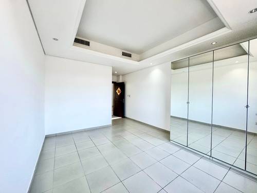 6 Beds Villa photo 22