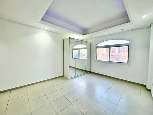 6 Beds Villa photo 34