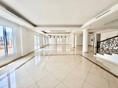 6 Beds Villa photo 17