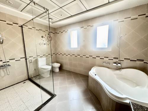 6 Beds Villa photo 43