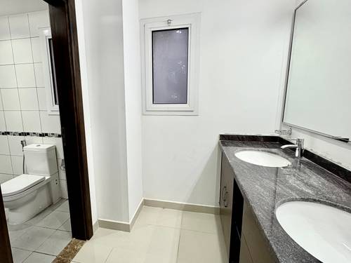6 Beds Villa photo 9