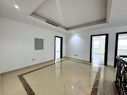 6 Beds Villa photo 21