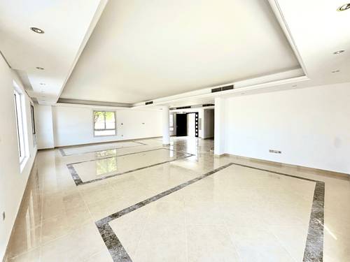 6 Beds Villa photo 9