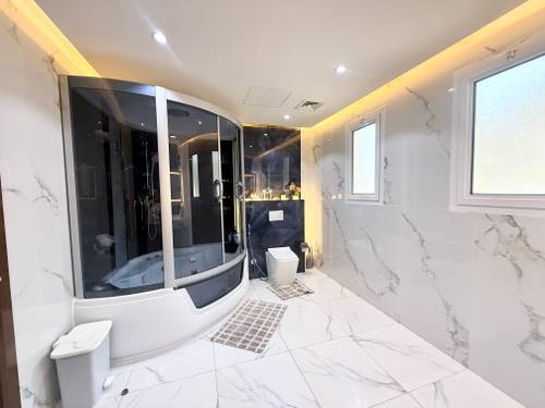 6 Beds Villa photo 34