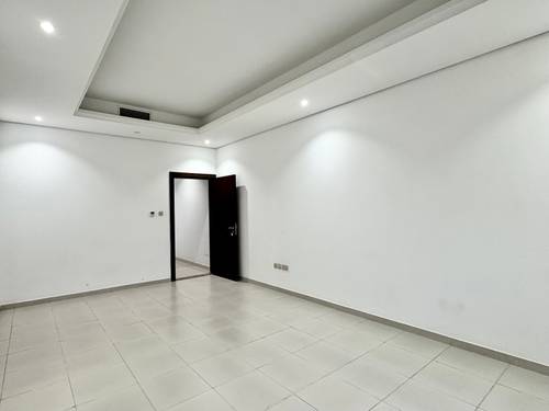6 Beds Villa photo 15