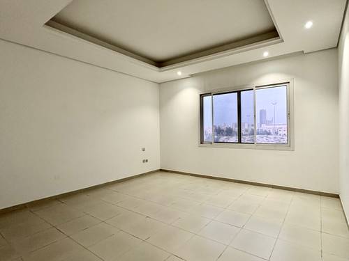 6 Beds Villa photo 16