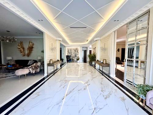 6 Beds Villa photo 8