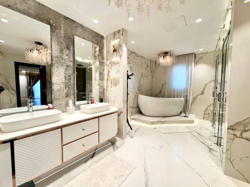 6 Beds Villa photo 35