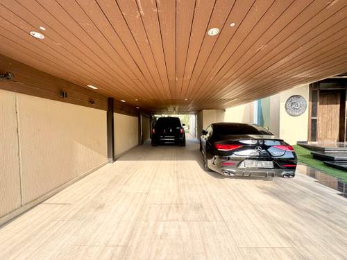 6 Beds Villa photo 41