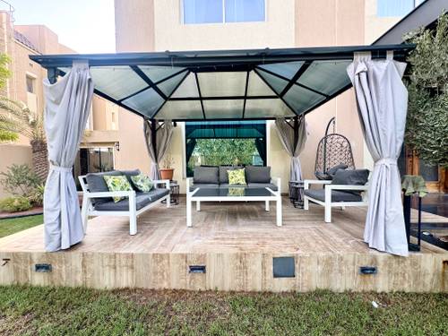 6 Beds Villa photo 44