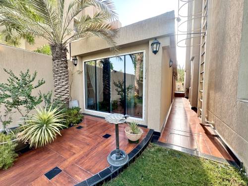 6 Beds Villa photo 47