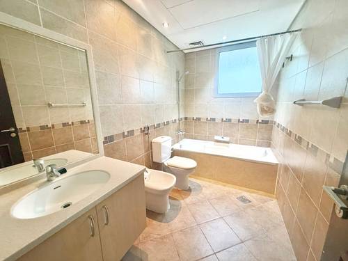 4 Beds Townhouse photo 24